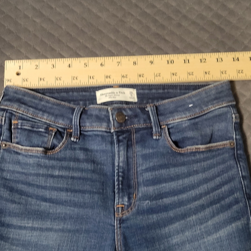 Abercrombie & Fitch Super Skinny Mid Rise Jeans 28 / 6 - Picture 9 of 12